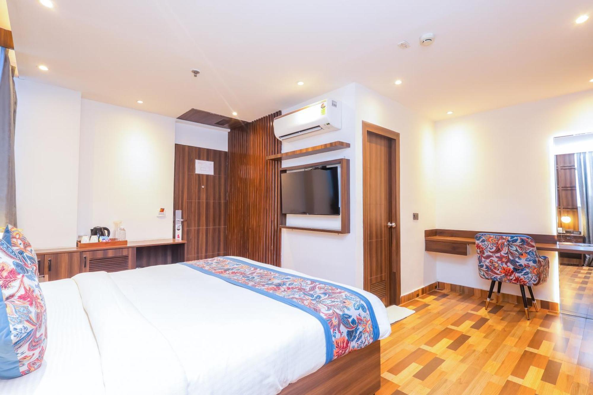 Hyphen Business Hotel Noida Extérieur photo