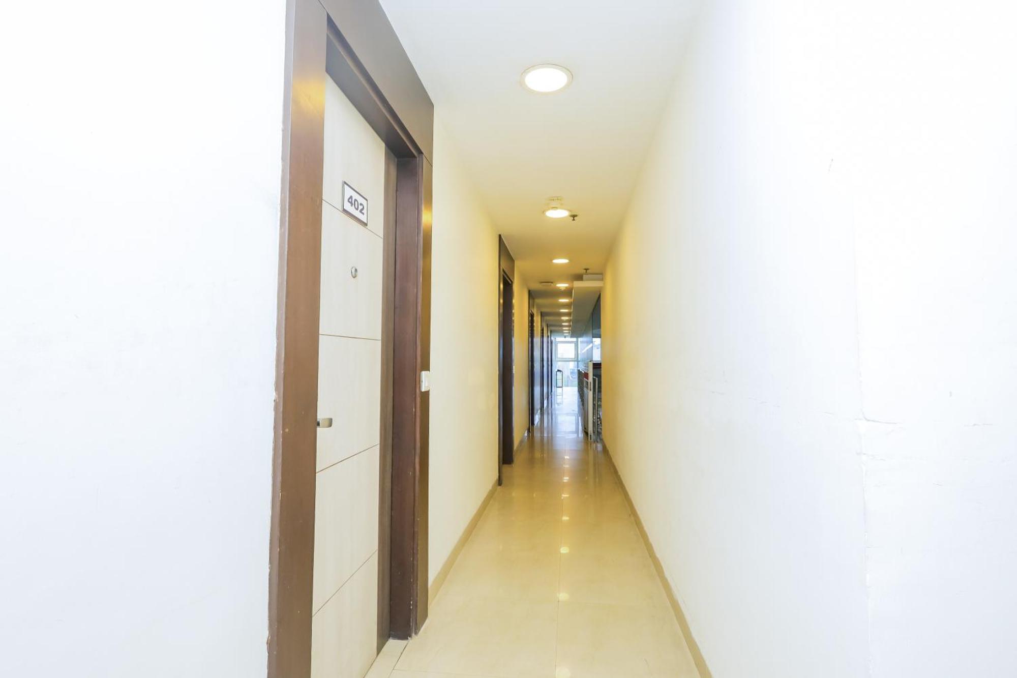 Hyphen Business Hotel Noida Extérieur photo