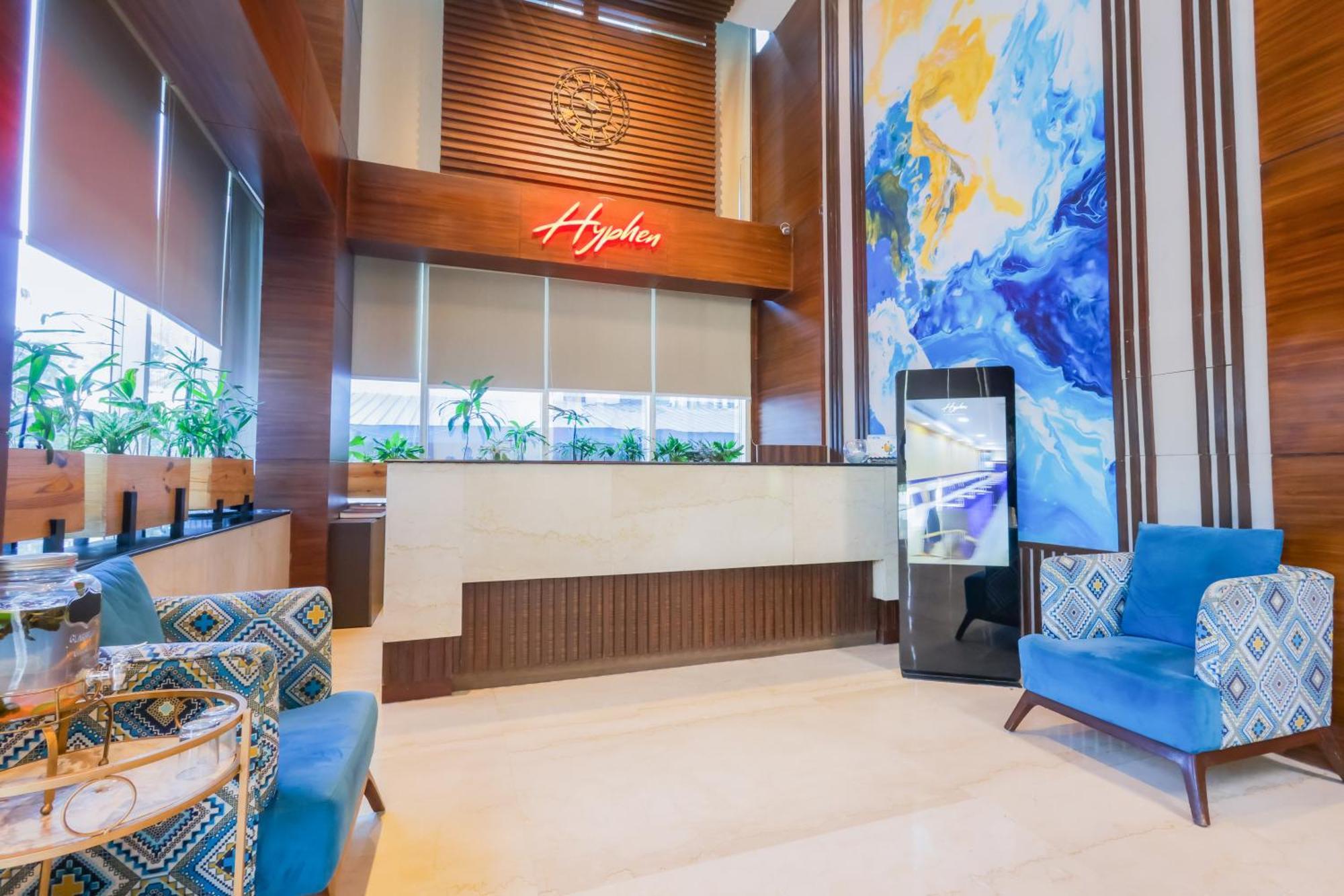 Hyphen Business Hotel Noida Extérieur photo