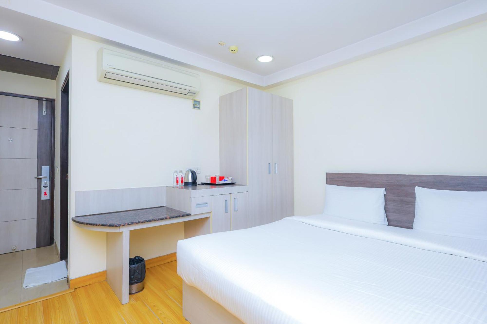 Hyphen Business Hotel Noida Extérieur photo