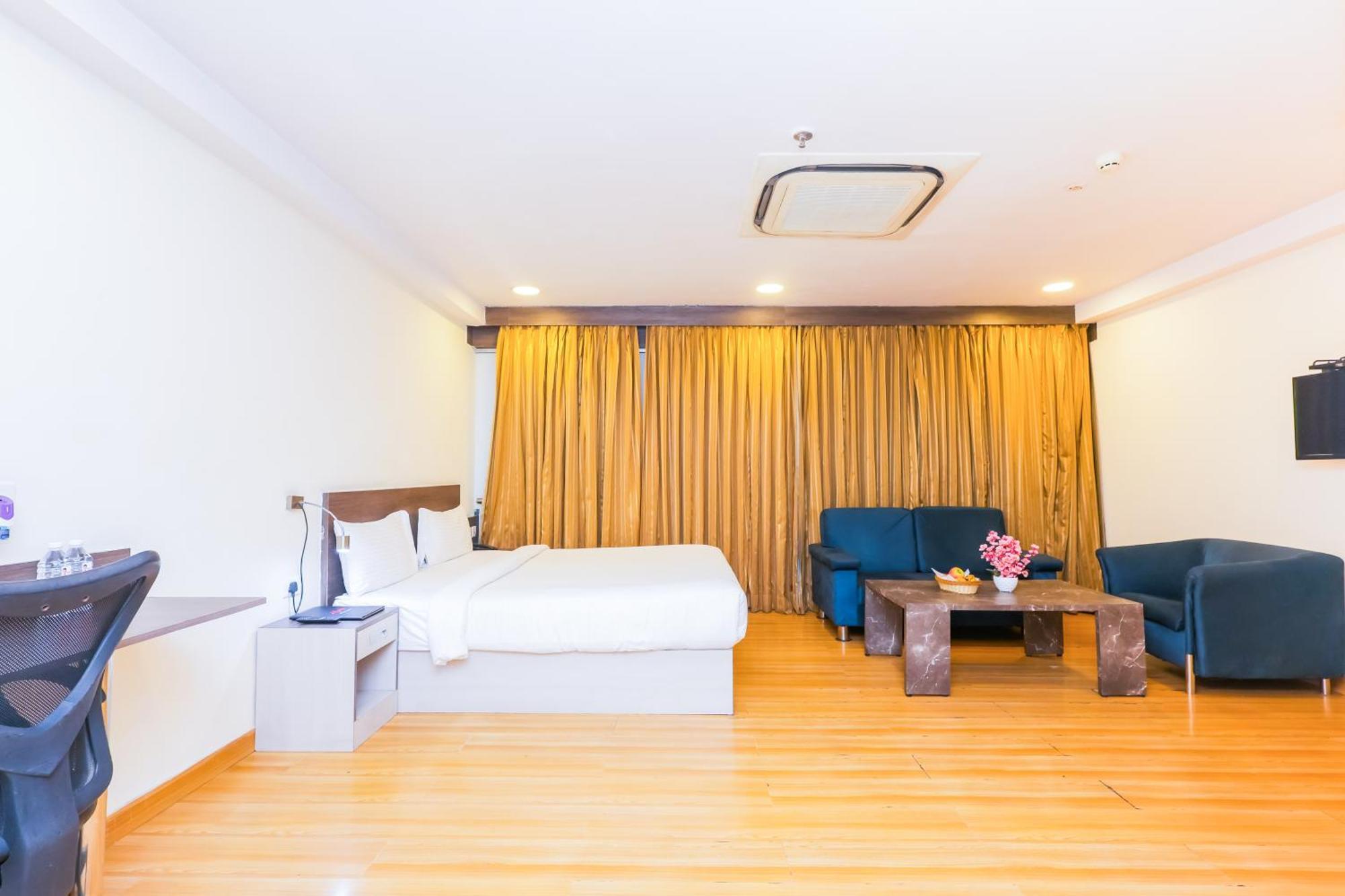 Hyphen Business Hotel Noida Extérieur photo